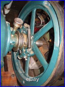 1925 McCormick Deering IH Hit-N-Miss Engine 1 1/2 hp