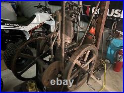2 HP IHC Famous Vertical pumping Engine Hit & miss