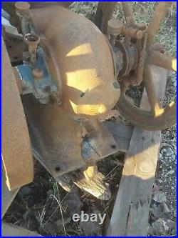 2 gas engine hit miss 1 1/2 ihc lots and lots parts