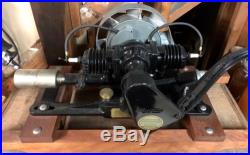 ANTIQUE MAYTAG MODEL 72-D TWIN CYLNDER ENGINE Hit And Miss Motor RUNS