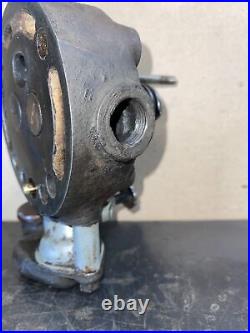 Antique 1 1/2 2 1/2HP IHC LA Gasoline Engine Head 3557D + Carburetor Hit Miss