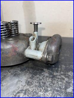 Antique 1 1/2 2 1/2HP IHC LA Gasoline Engine Head 3557D + Carburetor Hit Miss