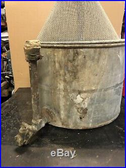 Antique Hit Miss Engine Cooling Tank Screen Ihc Famous Vertical Engine 2-3HP