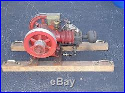 Antique IDEAL Air Cooled Hit and Miss Engine Model R w Wico Magneto