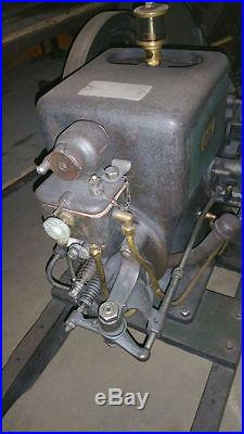 Antique IHC McCormick 1-1/2 hp Type M gas engine hit miss nice original