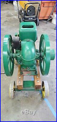 Antique John Deere 1-1/2 HP Hit & Miss Gas Engine