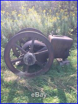 Antique Stationary Hit Miss Fairbanks Morse Farm Engine, 10 hp Hopper Cooled