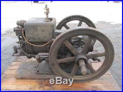 Antique Vintage McCormick Deering Hit & Miss Gas Engine Motor 1-1/2 HP