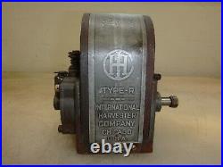 IHC TYPE R MAGNETO Serial No. 250090 Hit and Miss Gas Engine IHC M or MOGUL MAG