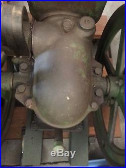 John Deere 1 1/2 HP Hit & Miss Gas Engine