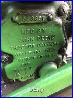 John Deere Model E 1 1/2 hp Hit Miss Engine Ships 48 FREE! Complete Looks GREAT