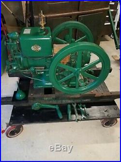 McCormick Deering 1 1/2 Horsepower Hit And Miss Antique Engine with Pump Jack