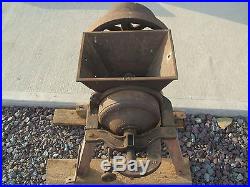 New Holland #6 Antique Burr Mill Corn Feed Grinder Hit & Miss Engine Tractor