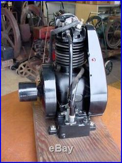 Nicely Restored Briggs & Stratton FH Air Cooled Straight Fin Gas Engine Hit Miss
