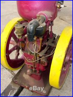 Novo Hit Miss Vertical Gas Engine