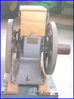 OLDS 1-1/2 Hp hit and miss gas engine mfg by R. E. Olds -Seager Engine Works