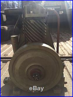Old Briggs & Stratton FE Vintage Gas Engine Antique Hit and Miss