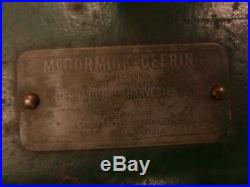 Running McCormick Deering IHC 1 1/2 HP Hit Miss Engine farm stationary mill