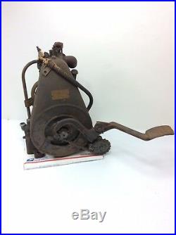 Vintage Briggs & Stratton Model FH Engine Hit & Miss Motor with Intake Choke Tube