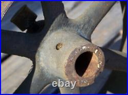 Vintage Cast Hit-Miss Steam Gas Engine Idler Flat Belt Pulley 10 D 4-1/4 W old