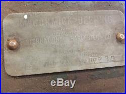 Vintage McCormick Deering 1 1/2 HP International Harvester Hit & Miss Gas Engine