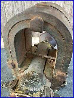 WIZARD A1 Friction Drive Magneto Generator Auto Sparker Hit Miss Engine Mag Old