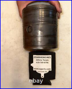 Waterloo Contract 2-1/2hp Piston Hit Miss Stationary Engine